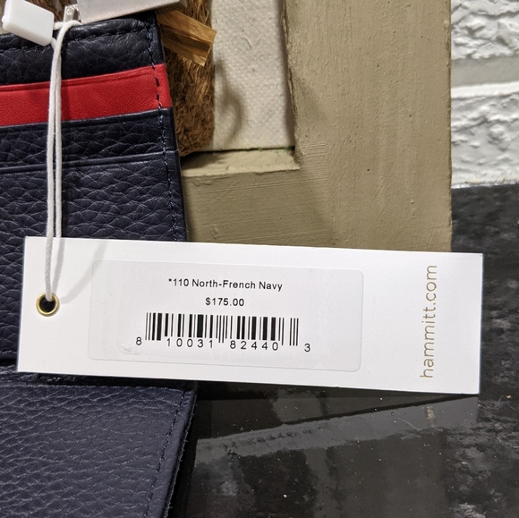 💙SOLD💙NWT Hammitt North French Navy wallet - Picture 3 of 5